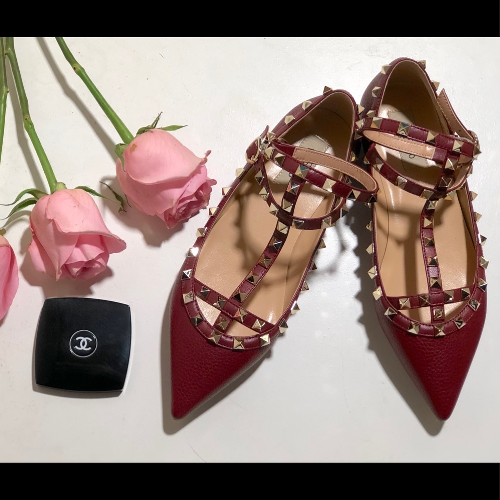 SOLD Valentino Garavani Rockstud Leather Flats